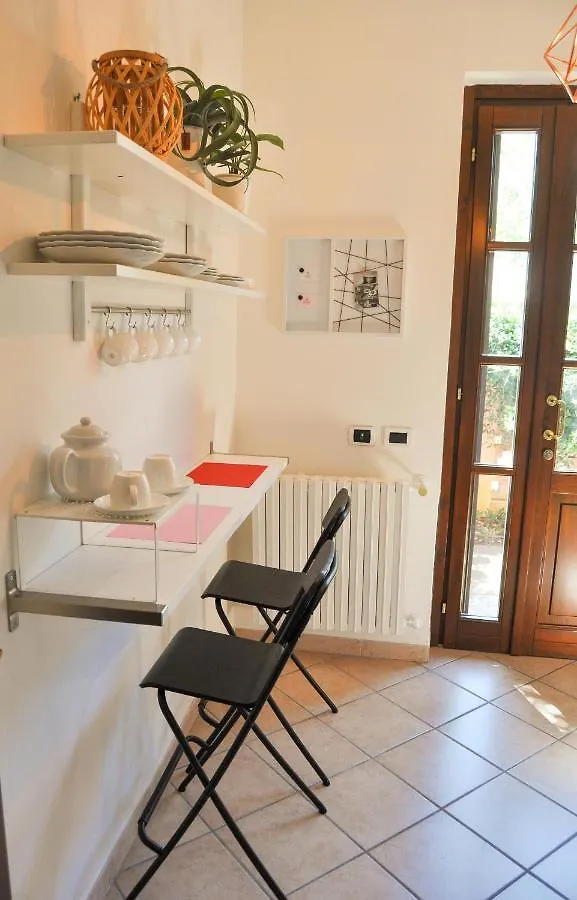 B&B Sarita'S Rooms Certosa di Pavia 0*,  Italy
